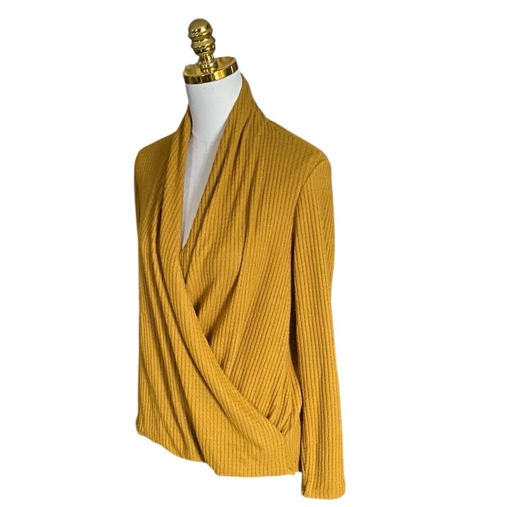 Anthropologie Akemi+Kin Amemo Woodruff Top Wrap Sweater in Mustard Yellow Size S - Picture 6 of 9